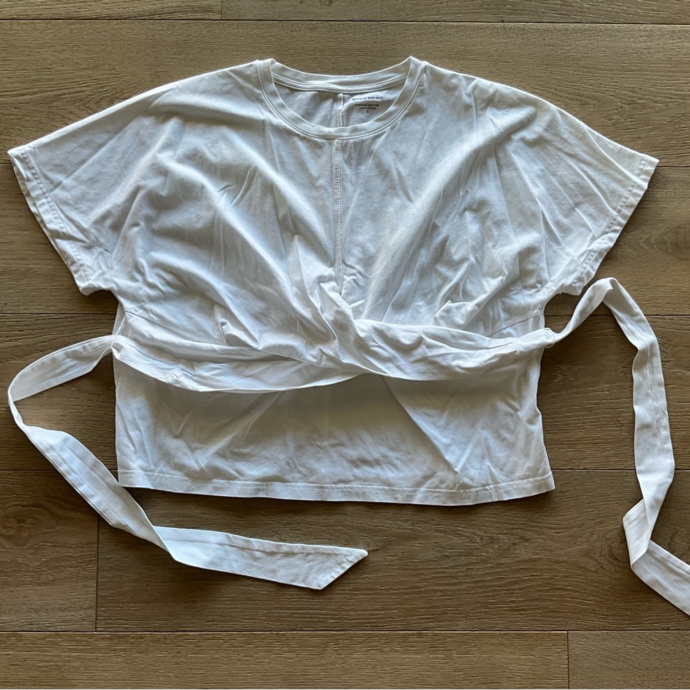 Banana Republic White Wrap Tie-Front Crop Top